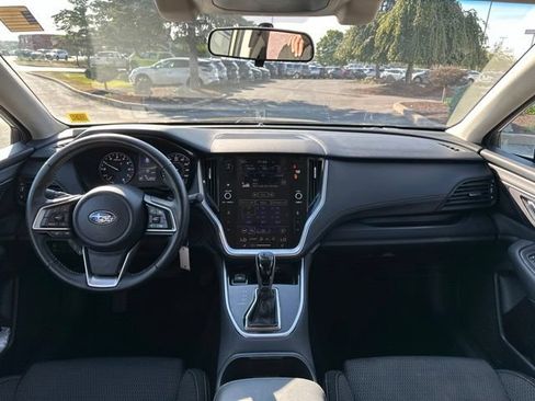 Used 2022 Subaru Outback Premium AWD/4WD image 17