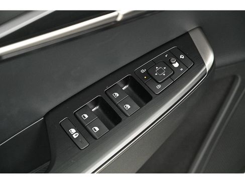 New 2025 Kia EV6 Wind image 16