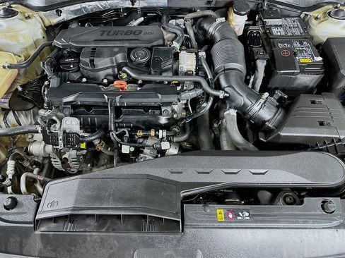 Used 2023 Kia K5 GT-Line image 38