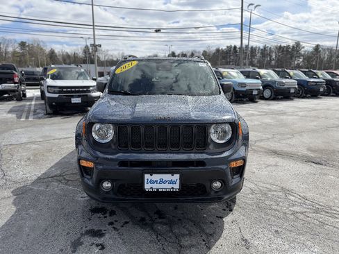 Used 2021 Jeep Renegade Latitude image 10