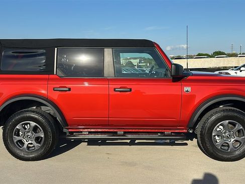 Used 2024 Ford Bronco Big Bend image 15