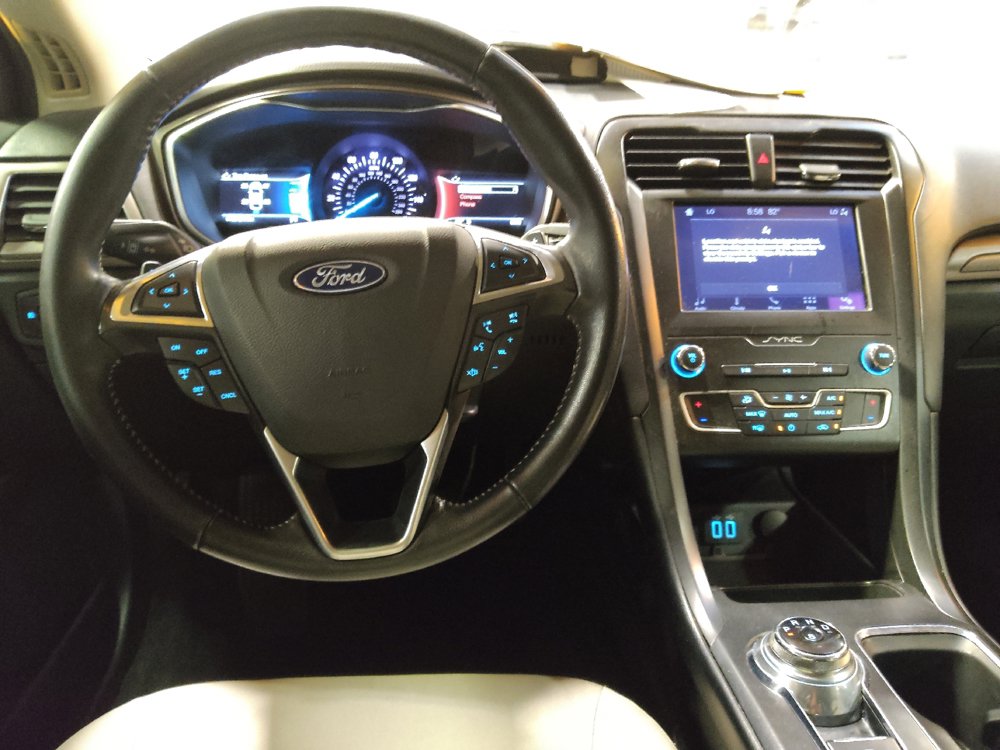 Used 2019 Ford Fusion SE w/ Equipment Group 151A FWD image 22