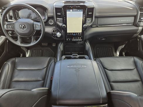 Used 2024 RAM 1500 Limited AWD/4WD image 2