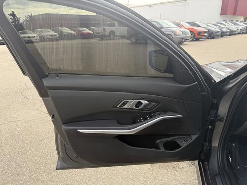 Used 2019 BMW 330i xDrive Sedan w/ Convenience Package image 10
