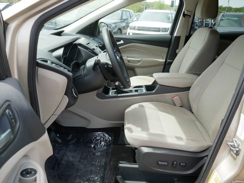 Used 2017 Ford Escape SE AWD/4WD image 12