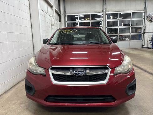Used 2012 Subaru Impreza 2.0i image 3