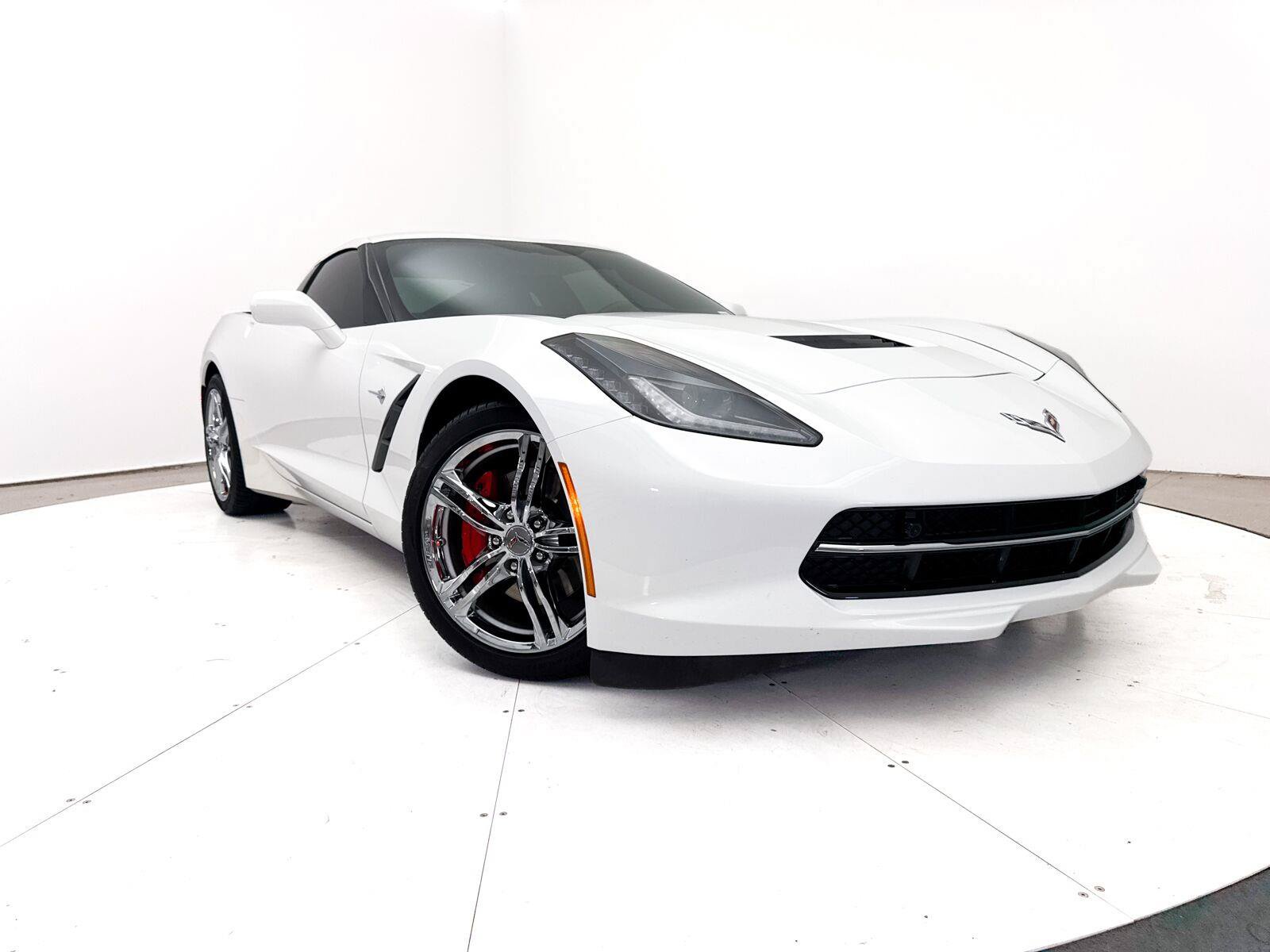 Used 2016 Chevrolet Corvette Stingray Coupe w/ 2LT Preferred Equipment Group RWD image 1