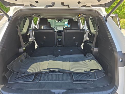 Used 2024 Toyota Grand Highlander AWD Hybrid image 13