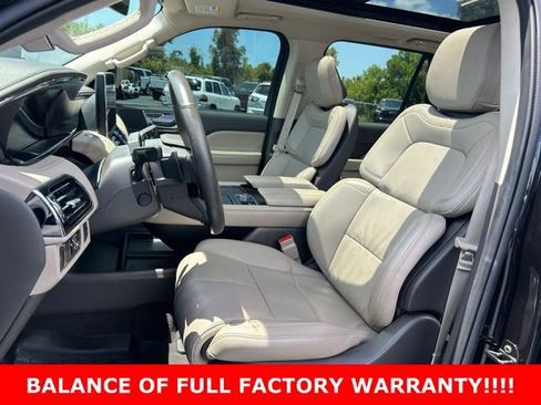 Used 2024 Lincoln Navigator Premiere image 14