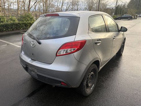 Used 2013 MAZDA MAZDA2 Sport image 5