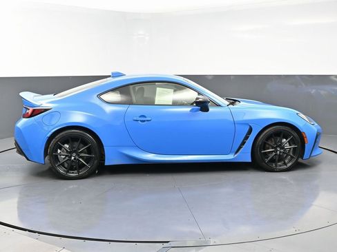 Used 2022 Toyota GR86 Premium w/ ALL Weather Mat Package (TMS) image 10