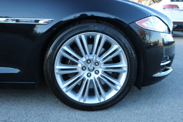 Used 2012 Jaguar XJ L RWD image 35
