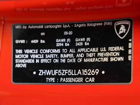 Used 2020 Lamborghini Huracan EVO RWD image 52