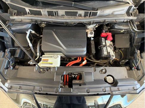 Used 2025 Nissan Leaf S FWD image 29