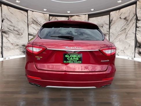 Used 2020 Maserati Levante GranLusso AWD/4WD image 6