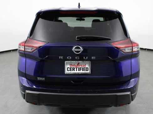 Certified 2025 Nissan Rogue SV image 11