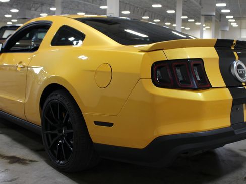 Used 2011 Ford Mustang GT RWD image 30