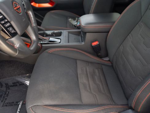 Used 2024 Nissan Frontier Pro-X w/ Pro Convenience Package image 8