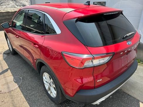Used 2020 Ford Escape SE FWD image 4