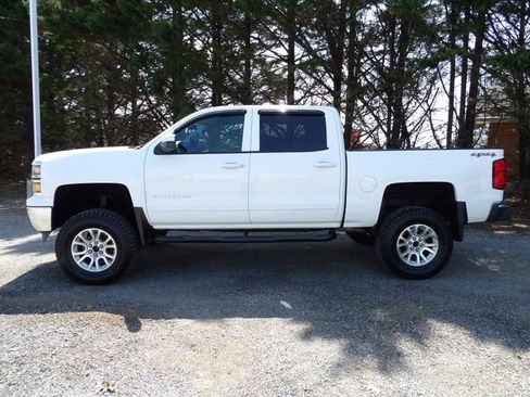 Used 2015 Chevrolet Silverado 1500 LT image 2