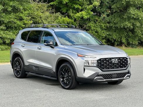 Used 2022 Hyundai Santa Fe XRT FWD image 2