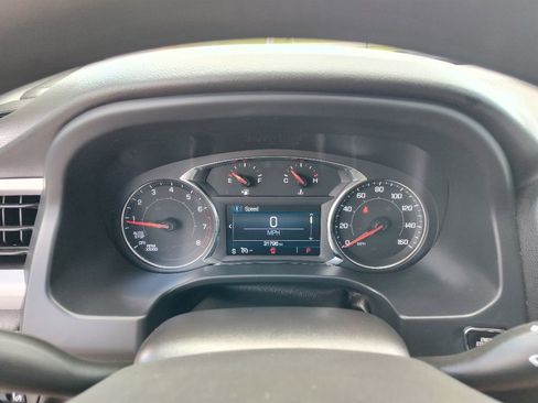 Used 2023 GMC Acadia SLE w/ Driver Convenience Package image 16