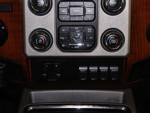 Used 2016 Ford F250 King Ranch w/ King Ranch w/Chrome Package image 35