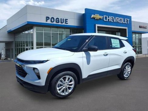New 2026 Chevrolet TrailBlazer LS FWD image 4