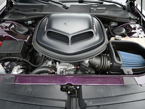 Used 2020 Dodge Challenger R/T Scat Pack w/ Shaker Package RWD image 33