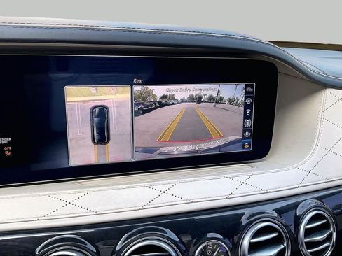 Used 2018 Mercedes-Benz S 560 Sedan image 25