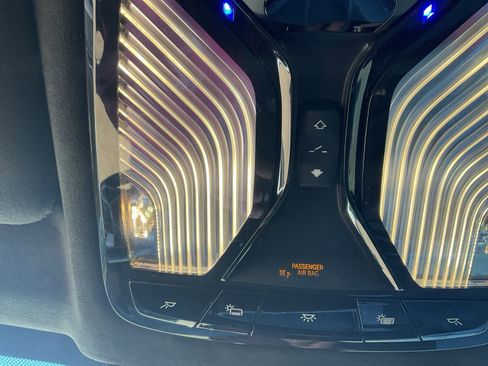 Used 2023 BMW X7 xDrive40i w/ Dynamic Handling Package image 14