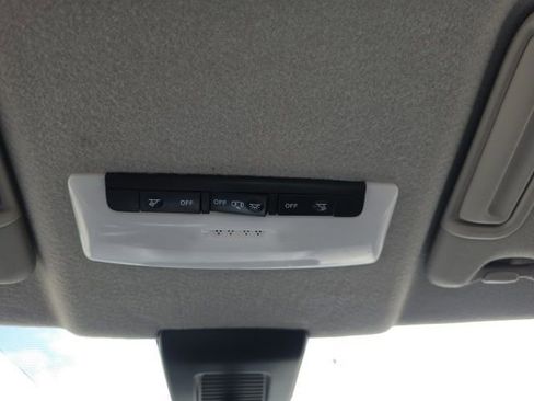 Used 2024 Nissan Kicks S image 24