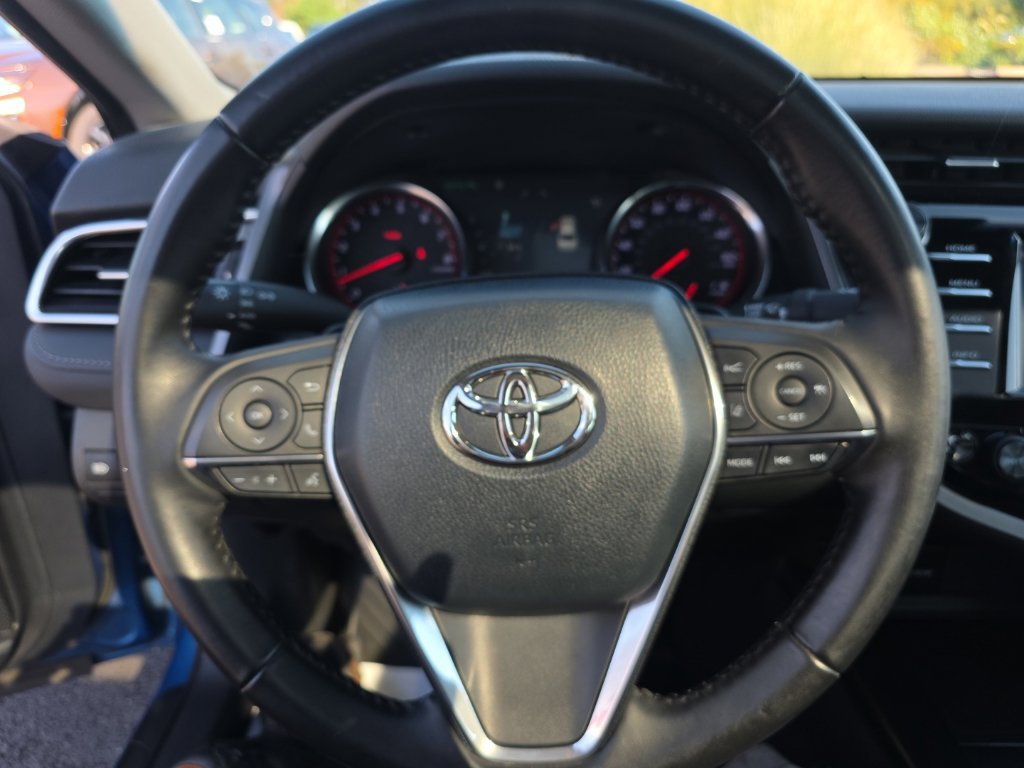 Used 2018 Toyota Camry XSE FWD image 14
