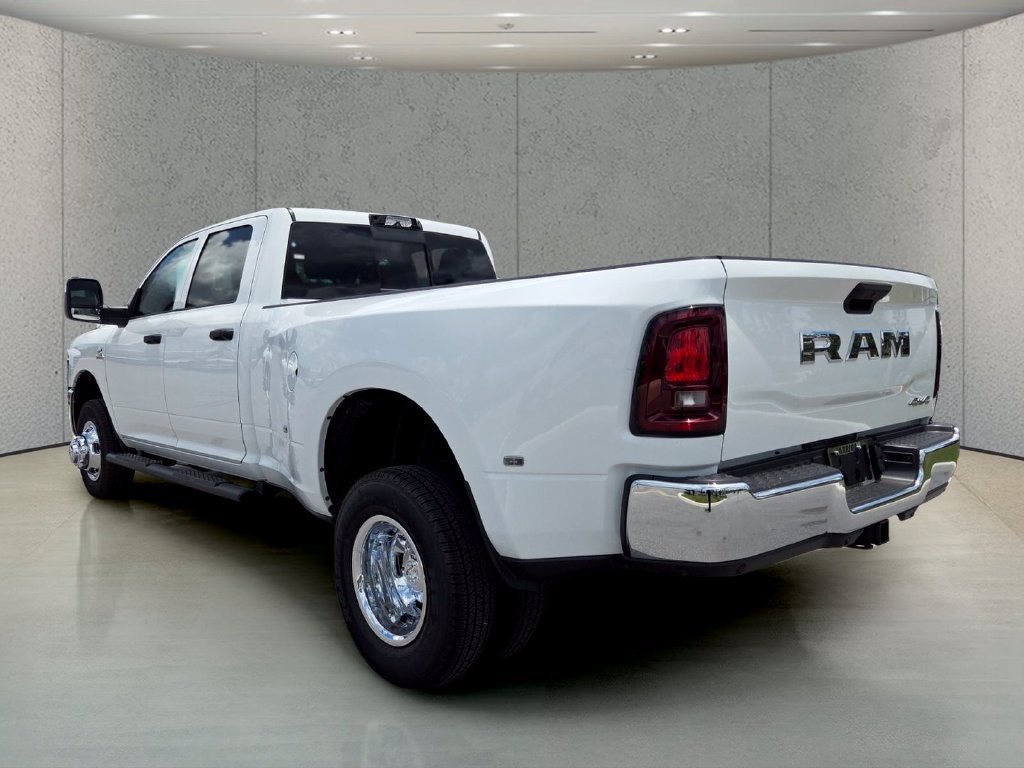 New 2026 RAM 3500 Tradesman AWD/4WD image 7