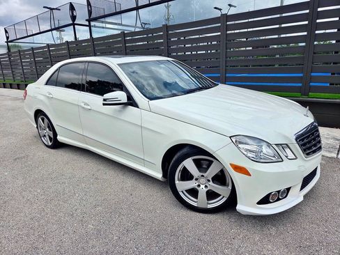 Used 2010 Mercedes-Benz E 350 Sedan image 10