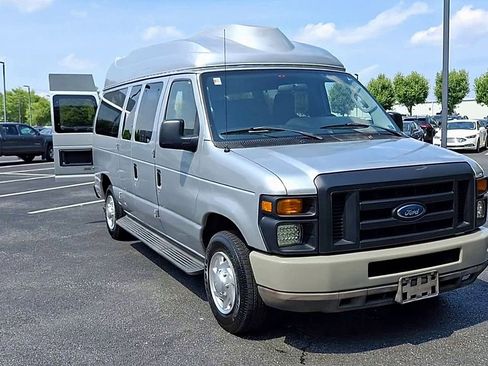Used 2011 Ford E-350 and Econoline 350 XL w/ PWR Windows & Locks Group RWD image 2