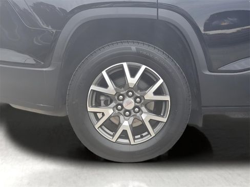 Used 2023 GMC Acadia SLE image 33