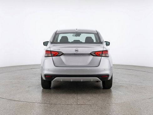 Used 2025 Nissan Versa SV image 7