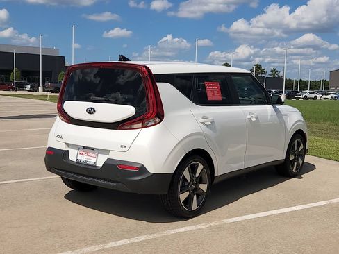 Used 2020 Kia Soul EX w/ Option Group 015 FWD image 5