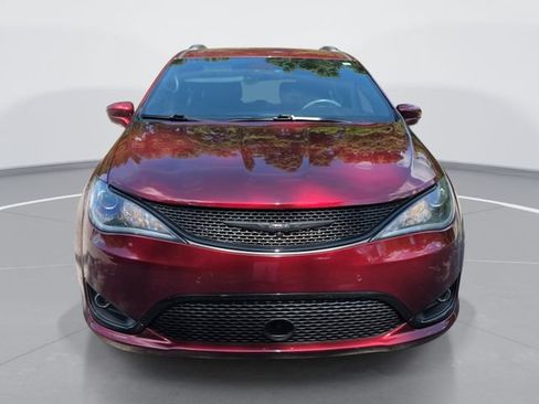 Used 2019 Chrysler Pacifica Touring-L w/ Advanced Safetytec Group FWD image 9