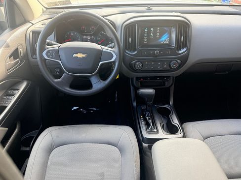 Used 2018 Chevrolet Colorado W/T w/ WT Convenience Package AWD/4WD image 12