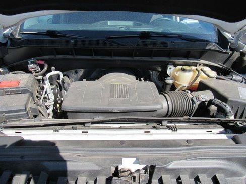 Used 2021 Chevrolet Silverado 1500 LT w/ Safety Package II AWD/4WD image 43