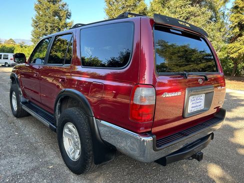 Used 2000 Toyota 4Runner SR5 w/ Upgrade Value Pkg 2 AWD/4WD image 19