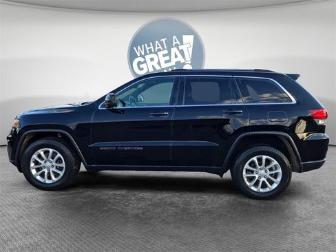 Used 2021 Jeep Grand Cherokee Laredo image 7