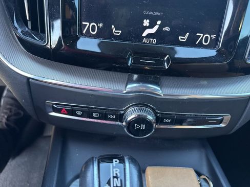 Used 2019 Volvo XC60 T5 Inscription w/ Protection Package Premier image 19