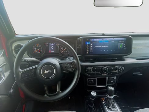 Used 2024 Jeep Wrangler Unlimited Sport AWD/4WD image 20