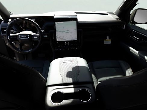 New 2026 GMC Yukon AT4 image 25