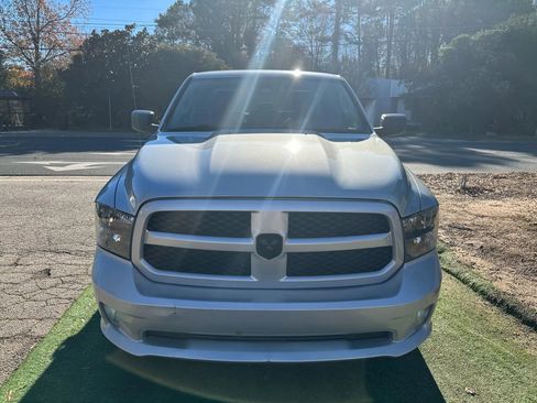 Used 2018 RAM 1500 Express image 2