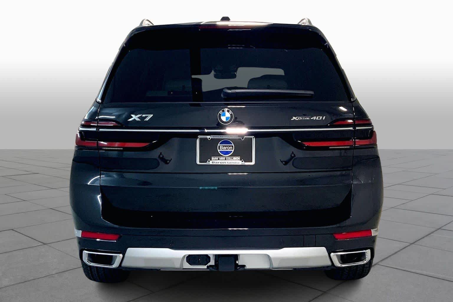 Used 2026 BMW X7 xDrive40i w/ Executive Package AWD/4WD image 4