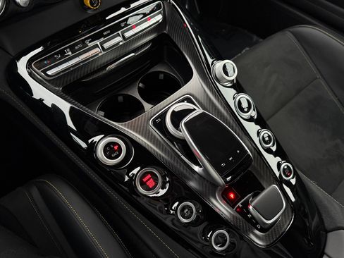 Used 2018 Mercedes-Benz AMG GT R image 29